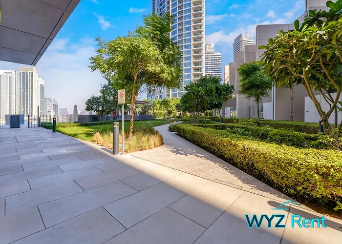 Spectacular 3 & Half Br In Downtown ,Burj Khalifa View
